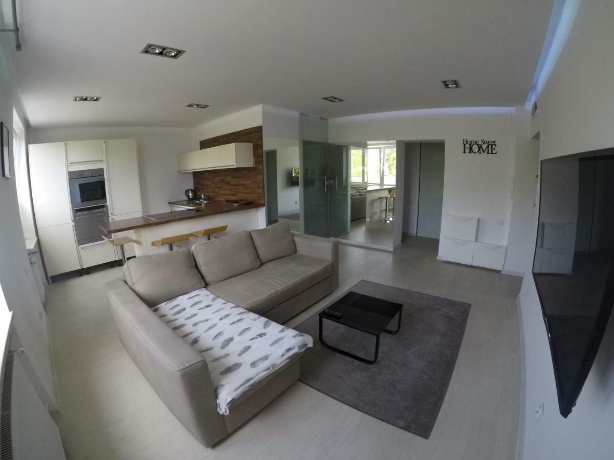 Nowoczesny Apartament III Al. Nmp Czestochowa Bagian luar foto